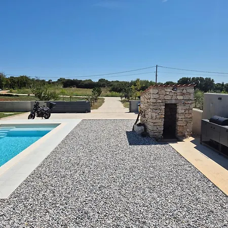 Villa Stone With Private Pool *