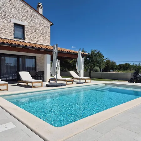 Villa Stone With Private Pool