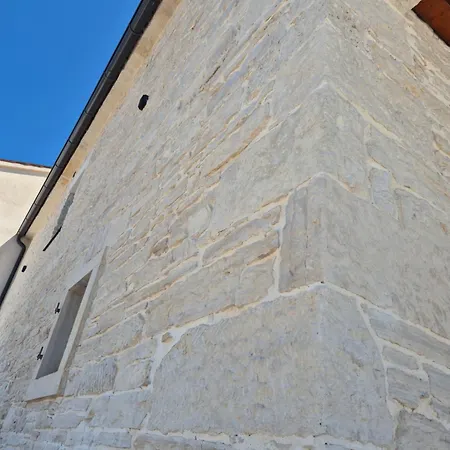 Villa Stone With Private Pool Pula