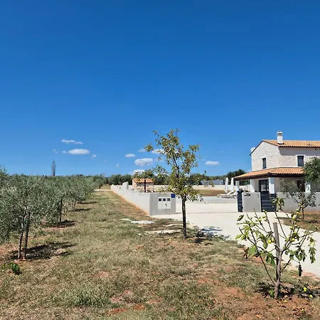 Stone With Private Pool Villa *