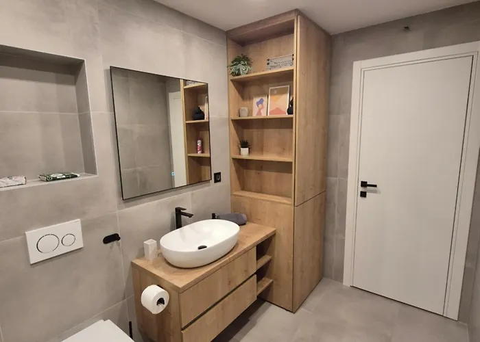 Stone Tonka * Пула