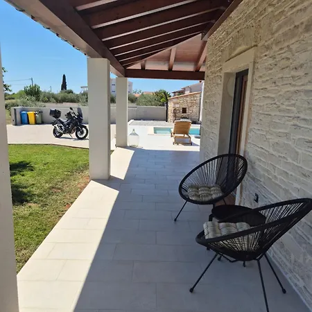 Villa Stone Tonka Póla